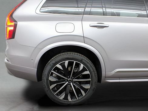 Certified 2026 Volvo XC90 B6 Plus w/ Protection Package Premier AWD/4WD image 34