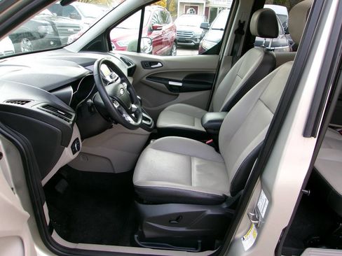 Used 2014 Ford Transit Connect Titanium image 8