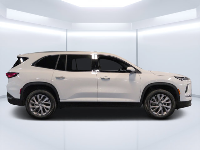 Used 2026 Buick Enclave Preferred FWD image 2