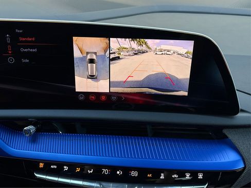 New 2026 Cadillac Optiq V image 24