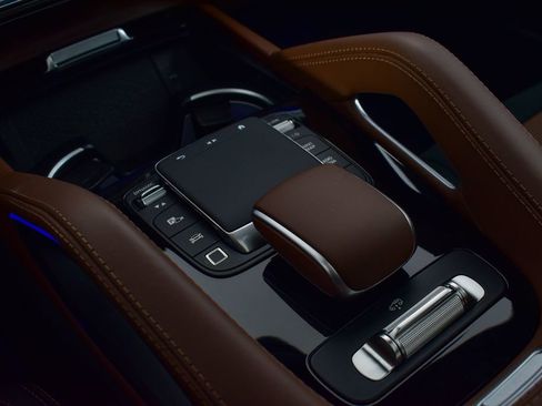 Certified 2025 Mercedes-Benz GLE 53 AMG 4MATIC Coupe image 14