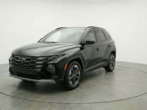 Used 2025 Hyundai Tucson SEL image 3