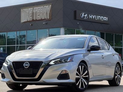 Used 2022 Nissan Altima 2.5 SR