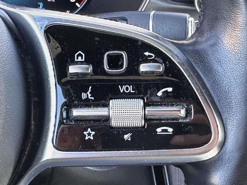 Used 2022 Mercedes-Benz GLC 300 4MATIC image 27