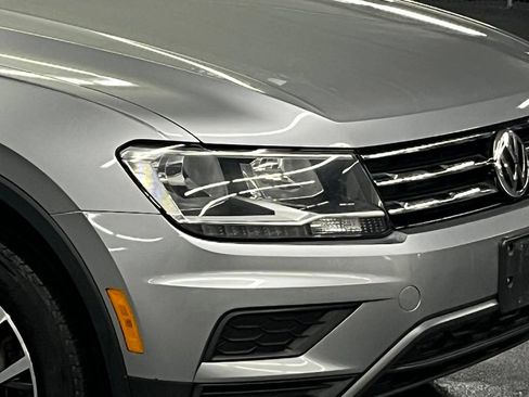 Used 2020 Volkswagen Tiguan SE w/ Panoramic Sunroof Package AWD/4WD image 42