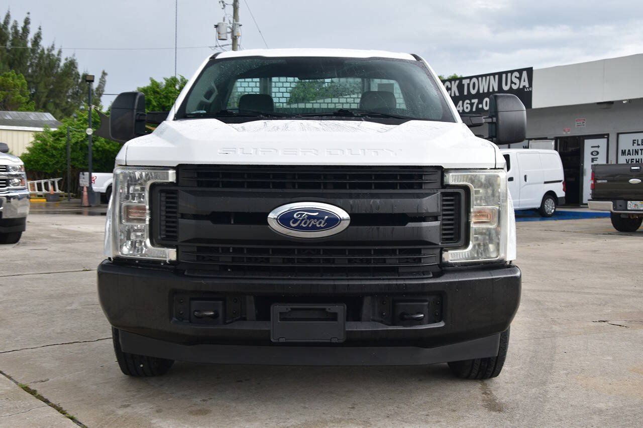 Used 2017 Ford F250 XL RWD image 2