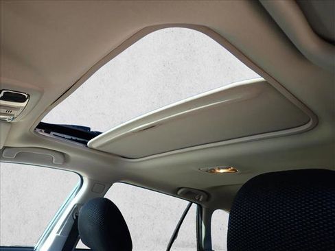 Used 2016 Subaru Outback 2.5i Premium image 14