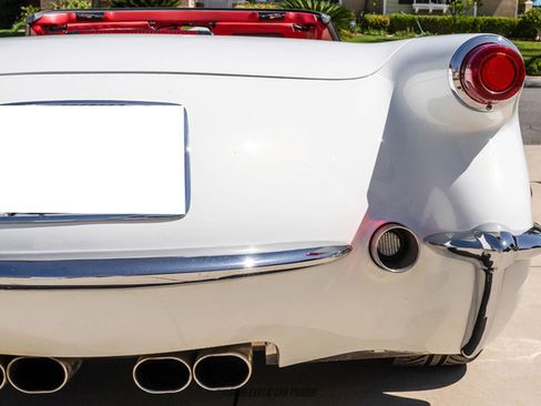 Used 2004 Chevrolet Corvette Convertible w/ Preferred Equipment Group RWD image 51