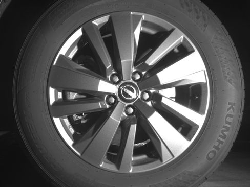 Used 2025 Nissan Pathfinder SV FWD image 12