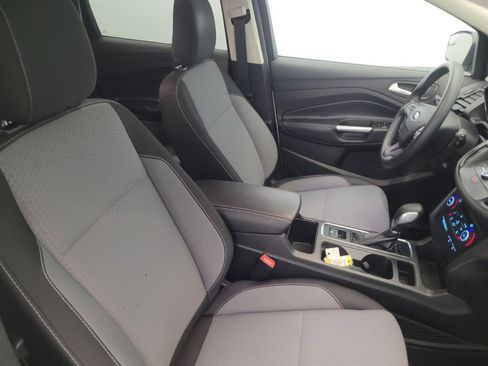 Used 2019 Ford Escape SE image 21