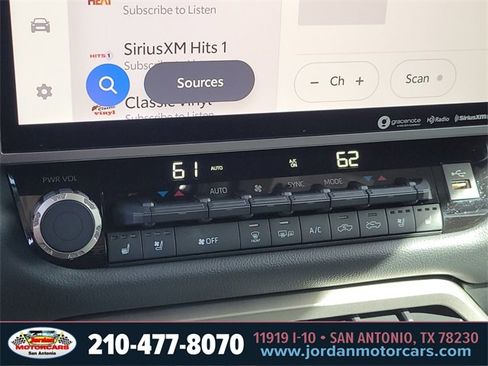 Used 2022 Toyota Tundra Limited image 21