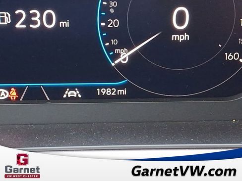 Used 2025 Volkswagen Taos SEL image 21