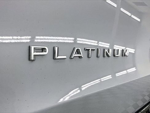 New 2025 Ford Expedition Platinum w/ Driver's Package image 9