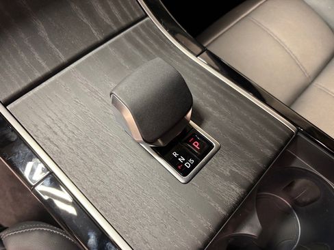 New 2026 Land Rover Range Rover Velar S image 15