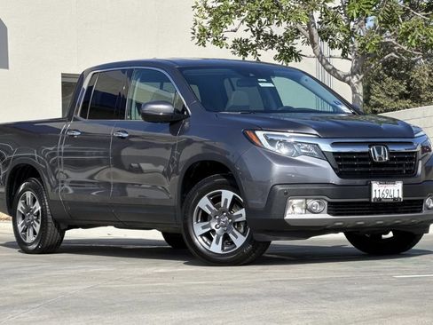 Used 2018 Honda Ridgeline RTL-E image 2