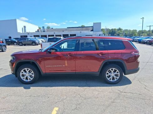 Used 2023 Jeep Grand Cherokee L Limited w/ Trailer Tow Group (B) AWD/4WD image 8