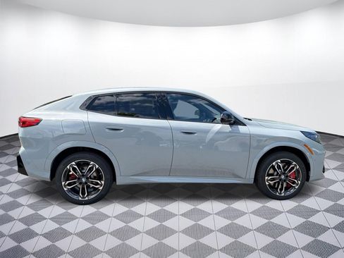 New 2026 BMW X2 xDrive28i w/ Technology Package AWD/4WD image 8
