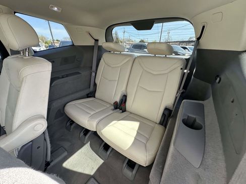 Certified 2023 Cadillac XT6 Premium Luxury image 17