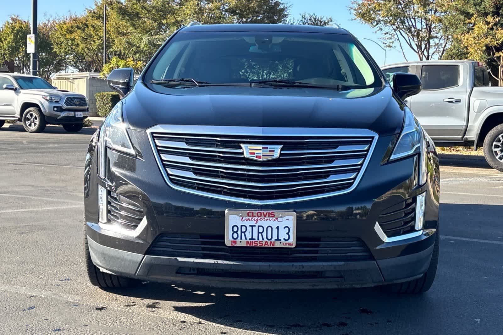 Used 2017 Cadillac XT5 Luxury w/ Driver Awareness Package FWD image 11