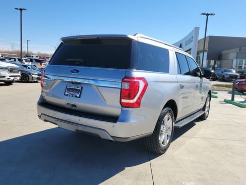 Certified 2021 Ford Expedition Max XLT image 3