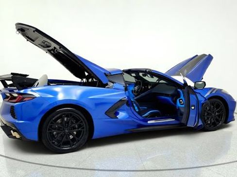 Used 2023 Chevrolet Corvette Stingray Premium Cpe w/ Z51 Performance Package RWD image 19
