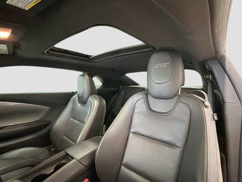 Used 2010 Chevrolet Camaro SS w/ LPO, Ground Effects Package RWD image 18