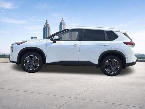 Certified 2024 Nissan Rogue SV w/ SV Premium Package FWD image 22