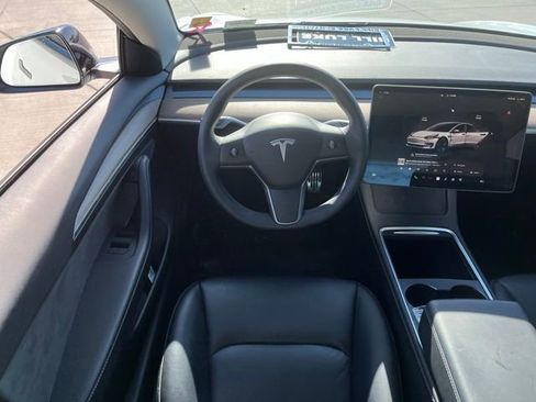 Used 2023 Tesla Model 3 Standard Range image 10