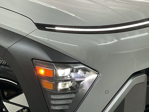 Used 2024 Hyundai Kona Limited image 30