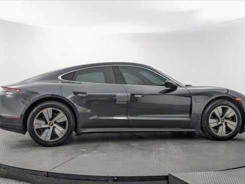 Used 2020 Porsche Taycan 4S AWD/4WD image 9