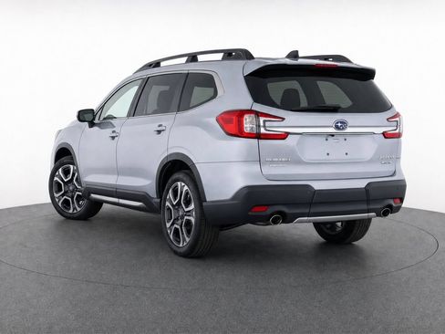 Used 2023 Subaru Ascent Limited AWD/4WD image 4