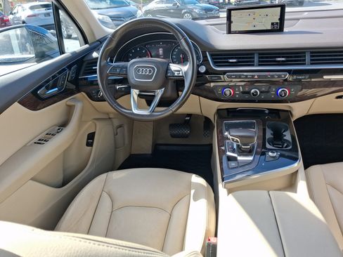 Used 2017 Audi Q7 3.0T Premium Plus AWD/4WD image 25