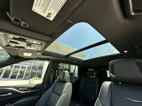 Certified 2023 Cadillac Escalade Premium Luxury RWD image 30