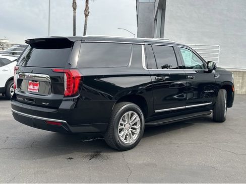 Certified 2022 GMC Yukon XL SLT w/ SLT Luxury Package image 11