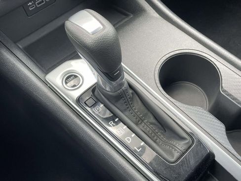 Used 2025 Nissan Altima 2.5 SV image 30