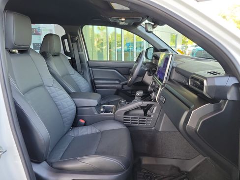 Certified 2025 Toyota 4Runner TRD Off-Road Premium image 33