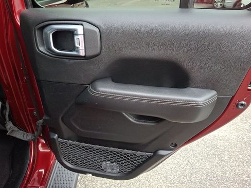 Used 2021 Jeep Wrangler Unlimited Sahara image 13