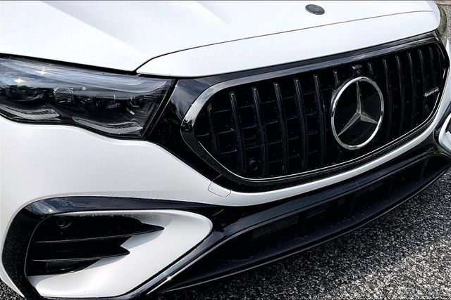 Certified 2026 Mercedes-Benz E 53 AMG e 4MATIC Wagon image 37