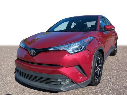 Certified 2018 Toyota C-HR XLE image 1