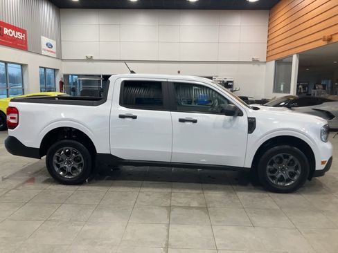 Used 2022 Ford Maverick XLT image 4