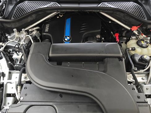 Used 2017 BMW X5 xDrive40e image 33