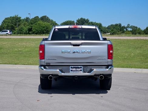 Used 2025 RAM 1500 Laramie AWD/4WD image 6