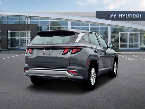 New 2026 Hyundai Tucson SE image 7