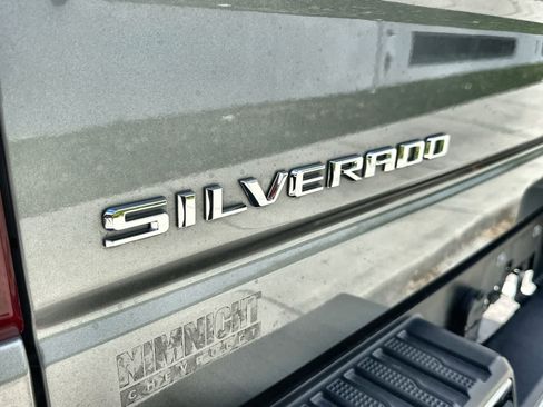 Used 2023 Chevrolet Silverado 1500 LT image 15
