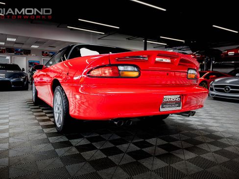 Used 2002 Chevrolet Camaro Z28 w/ SS Performance/Appearance Pkg image 18