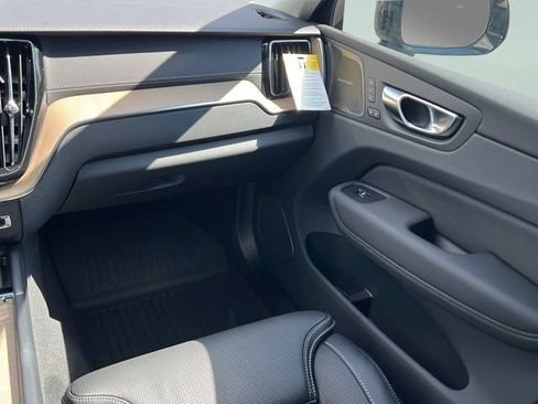 New 2026 Volvo XC60 B5 Ultra w/ Protection Package Premier AWD/4WD image 15