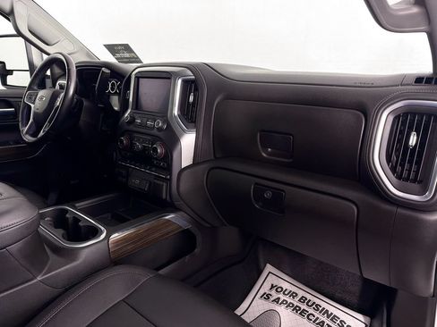 Used 2021 Chevrolet Silverado 1500 LT Trail Boss w/ Convenience Package II AWD/4WD image 31