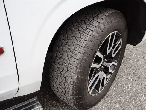 Used 2023 GMC Yukon AT4 w/ Technology Package image 43