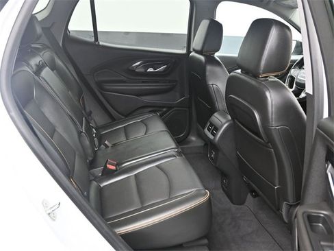 Used 2022 GMC Terrain AT4 w/ Infotainment Package II image 10