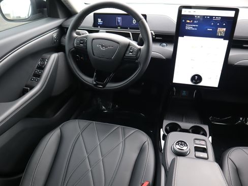 New 2024 Ford Mustang Mach-E Select w/ Comfort Package Lite image 31